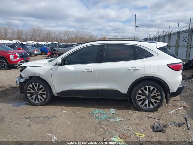 1FMCU9J95LUB51511 Ford Escape Titanium