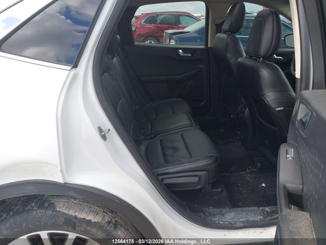 1FMCU9J95LUB51511 Ford Escape Titanium