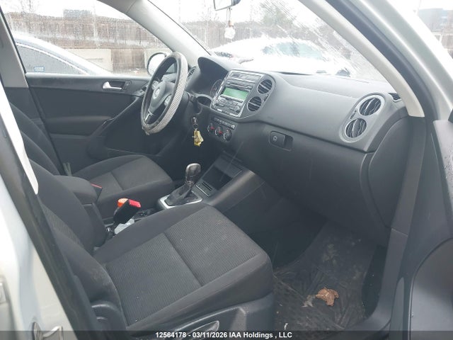 WVGJV3AX3EW559951 Volkswagen Tiguan S/se/sel/r-line