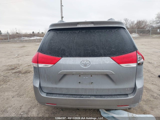 Aukcja sprzedaży 2013 Toyota Sienna, vin: 5TDKK3DC2DS313739, numer aukcji: 12564197