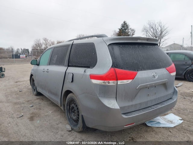 Aukcja sprzedaży 2013 Toyota Sienna, vin: 5TDKK3DC2DS313739, numer aukcji: 12564197