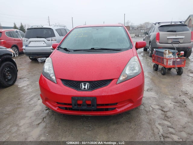2013 Honda Fit Lx მანქანა იყიდება აუქციონზე, vin: LUCGE8H53D3008625, აუქციონის ნომერი: 12564203
