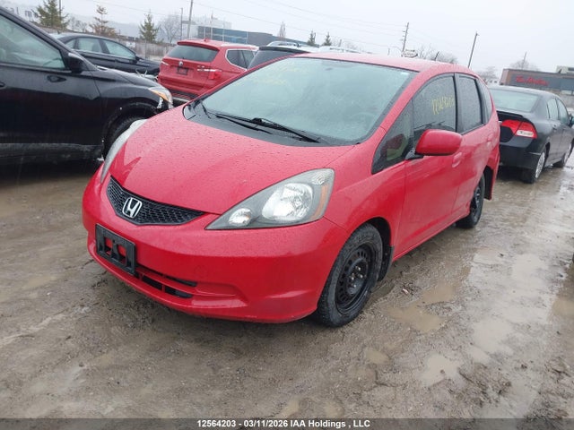 2013 Honda Fit Lx მანქანა იყიდება აუქციონზე, vin: LUCGE8H53D3008625, აუქციონის ნომერი: 12564203