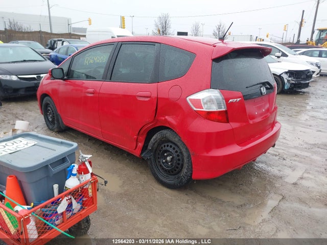 2013 Honda Fit Lx მანქანა იყიდება აუქციონზე, vin: LUCGE8H53D3008625, აუქციონის ნომერი: 12564203