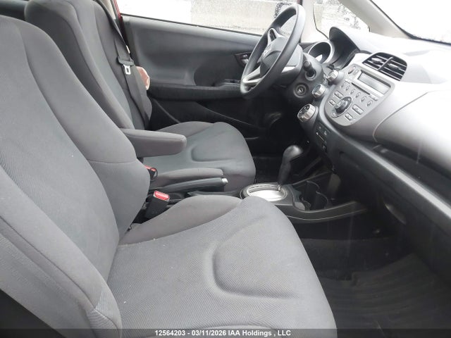 2013 Honda Fit Lx მანქანა იყიდება აუქციონზე, vin: LUCGE8H53D3008625, აუქციონის ნომერი: 12564203