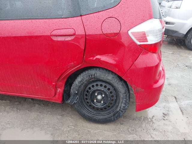 2013 Honda Fit Lx მანქანა იყიდება აუქციონზე, vin: LUCGE8H53D3008625, აუქციონის ნომერი: 12564203