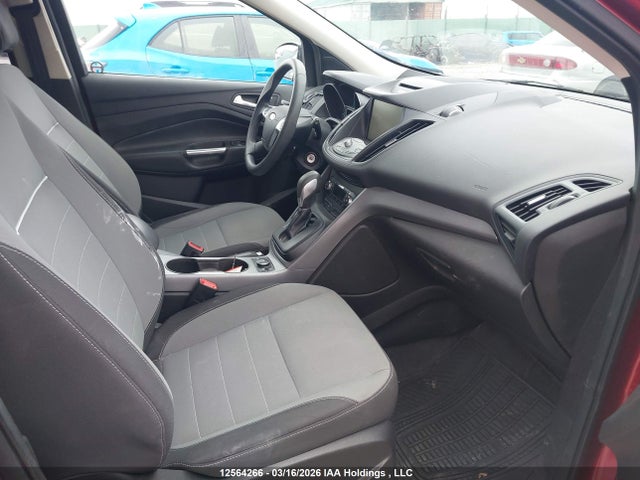 2014 Ford Escape Se მანქანა იყიდება აუქციონზე, vin: 1FMCU0GX9EUD34737, აუქციონის ნომერი: 12564266