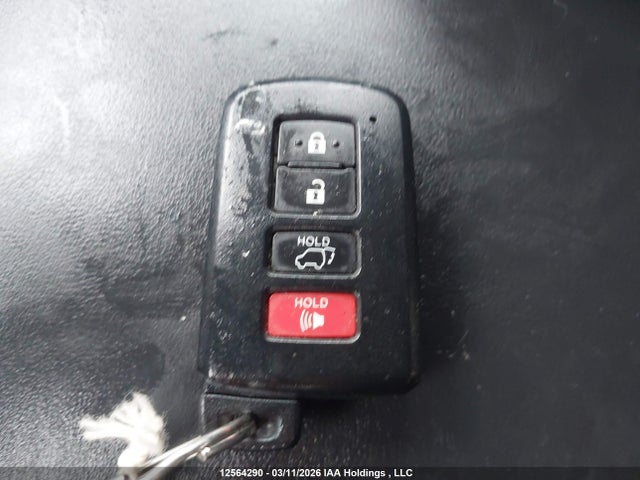2016 Toyota Rav4 Limited მანქანა იყიდება აუქციონზე, vin: 2T3DFREV7GW442983, აუქციონის ნომერი: 12564290