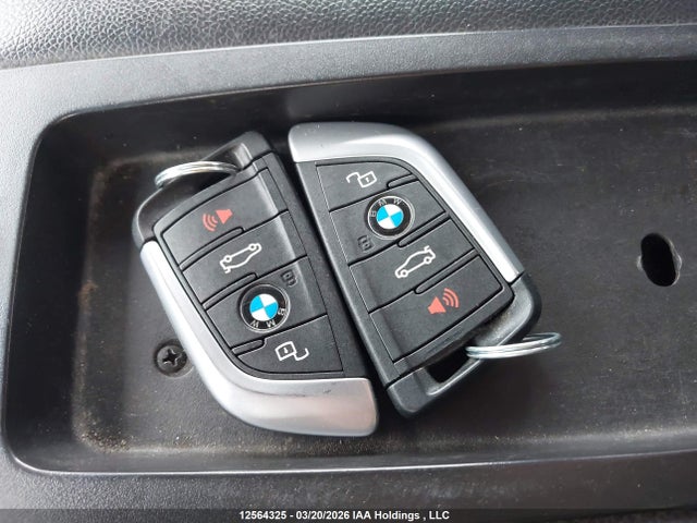 WBA5R7C08MFL31120 BMW 330XI