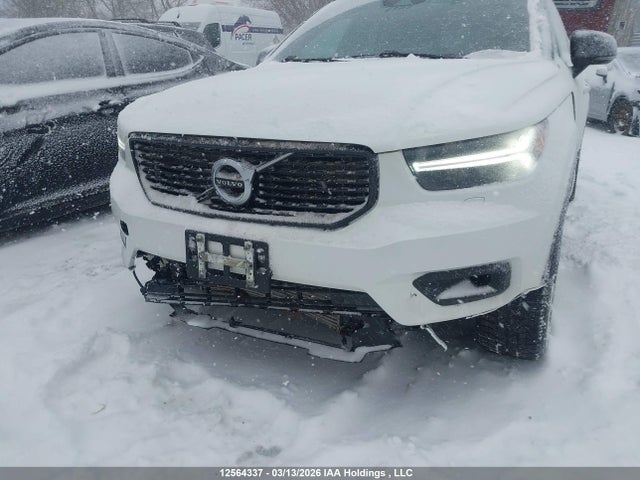 YV4162UM3L2242895 Volvo Xc40 T5 R-design