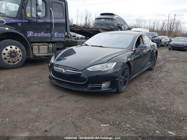 Tesla MODEL S 2014 5YJSA1H11EFP61377 Image 2
