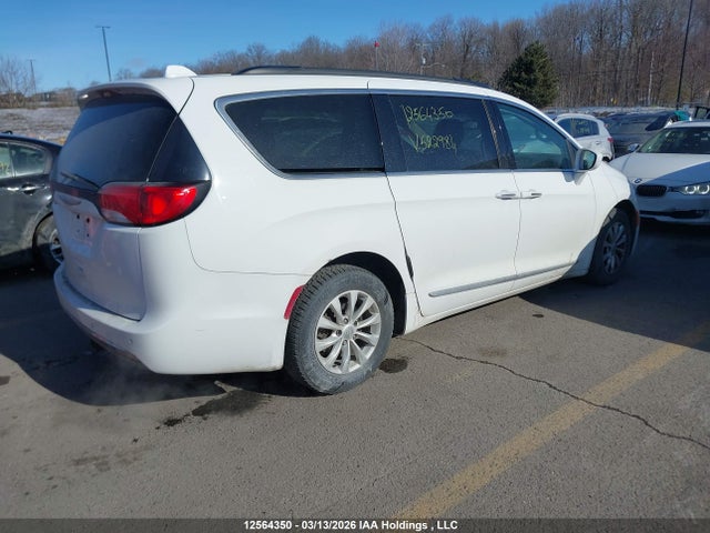 Aukcja sprzedaży 2017 Chrysler Pacifica Touring-l, vin: 2C4RC1BG2HR522984, numer aukcji: 12564350