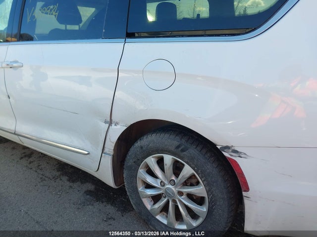 Aukcja sprzedaży 2017 Chrysler Pacifica Touring-l, vin: 2C4RC1BG2HR522984, numer aukcji: 12564350