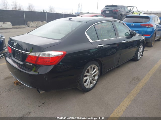 1HGCR2F99FA800563 Honda Accord Touring