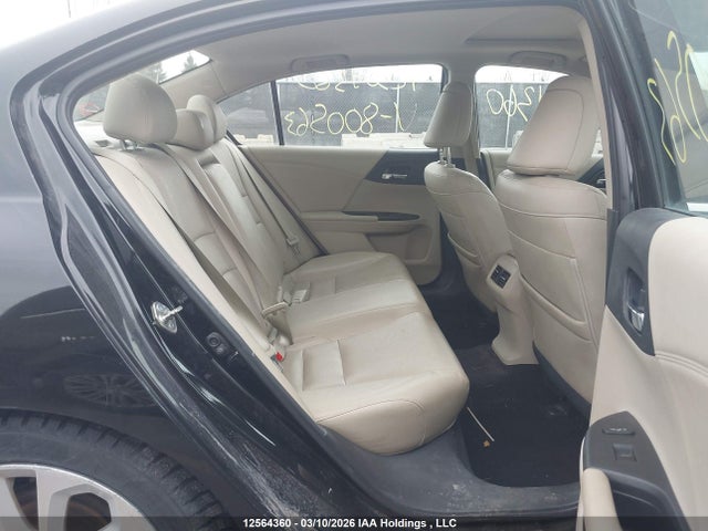 1HGCR2F99FA800563 Honda Accord Touring