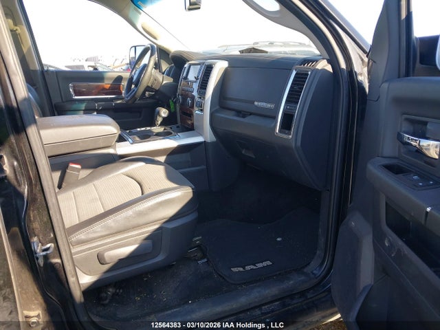 12564383 :رقم المزاد ، 1D7RV1CT9BS591799 vin ، 2011 Ram Ram 1500 Laramie مزاد بيع