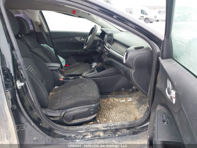 2021 Kia Forte მანქანა იყიდება აუქციონზე, vin: 3KPF24AD0ME364994, აუქციონის ნომერი: 12564384