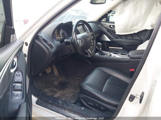 JN1CV7AR7HM682337 Infiniti Q50 Premium