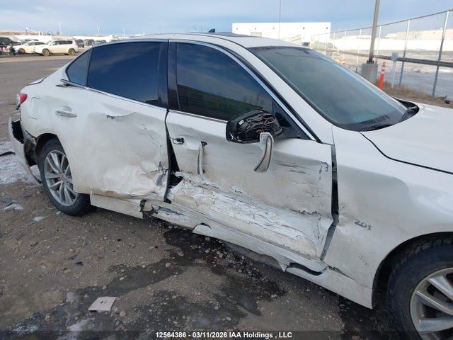 JN1CV7AR7HM682337 Infiniti Q50 Premium