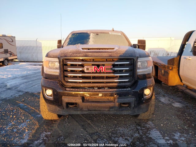 1GT42VCY8KF205835 GMC Sierra K3500 Slt