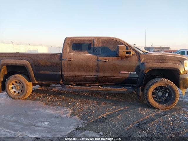 1GT42VCY8KF205835 GMC Sierra K3500 Slt