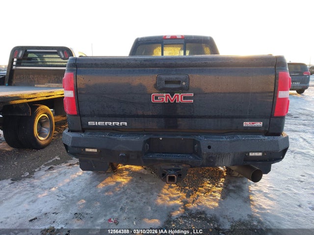 1GT42VCY8KF205835 GMC Sierra K3500 Slt