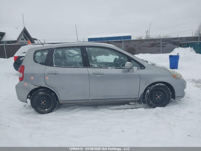 2008 Honda Fit მანქანა იყიდება აუქციონზე, vin: JHMGD38468S808458, აუქციონის ნომერი: 12564410