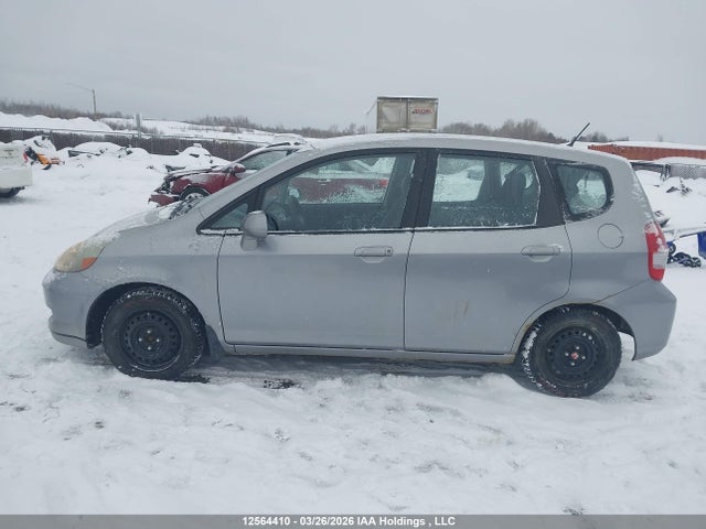 2008 Honda Fit მანქანა იყიდება აუქციონზე, vin: JHMGD38468S808458, აუქციონის ნომერი: 12564410