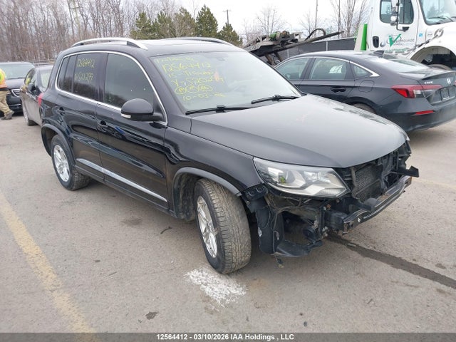 Volkswagen Tiguan 2015 WVGJV7AX5FW520299 main image