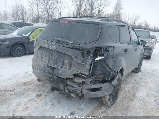 1FMCU9GD4JUA13371 Ford ESCAPE SE