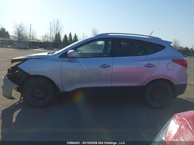 12564423 :رقم المزاد ، KM8JUCAC9CU439936 vin ، 2012 Hyundai Tucson Gls/limited مزاد بيع