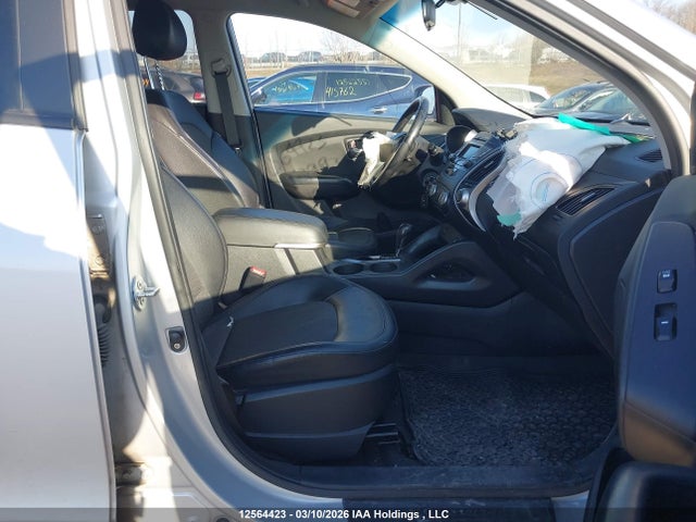 12564423 :رقم المزاد ، KM8JUCAC9CU439936 vin ، 2012 Hyundai Tucson Gls/limited مزاد بيع
