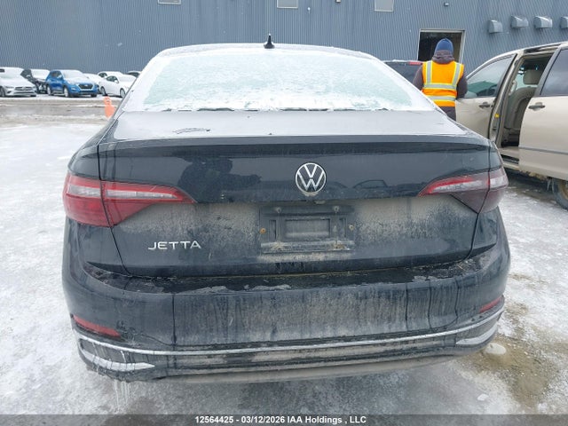 3VWGM7BU5NM019415 Volkswagen Jetta