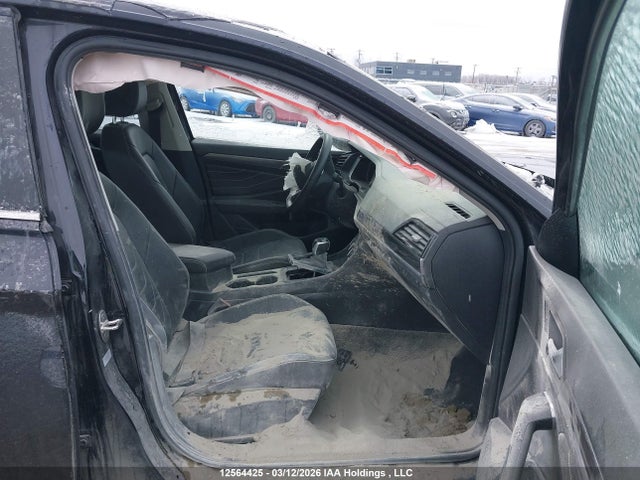 3VWGM7BU5NM019415 Volkswagen Jetta