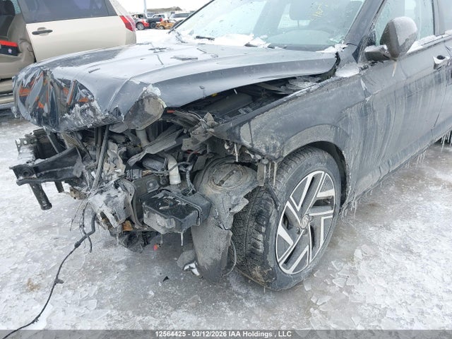 3VWGM7BU5NM019415 Volkswagen Jetta