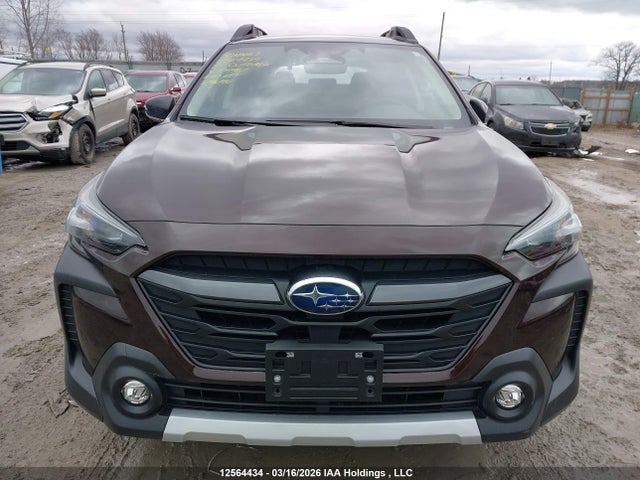 4S4BTDNC8S3104467 Subaru Outback Limited