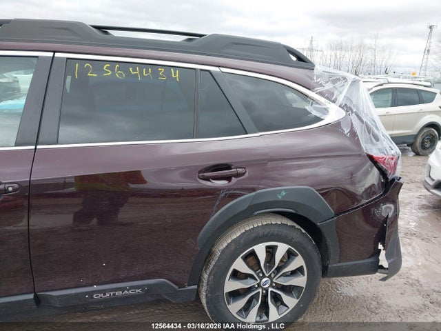 4S4BTDNC8S3104467 Subaru Outback Limited