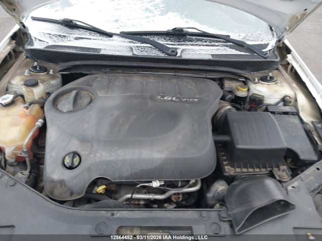 2013 Chrysler 200 Limited მანქანა იყიდება აუქციონზე, vin: 1C3CCBCG4DN773348, აუქციონის ნომერი: 12564452