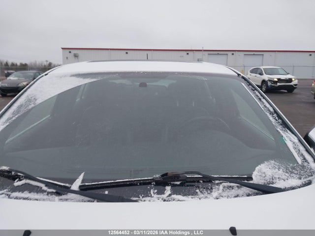 2013 Chrysler 200 Limited მანქანა იყიდება აუქციონზე, vin: 1C3CCBCG4DN773348, აუქციონის ნომერი: 12564452