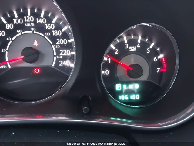 2013 Chrysler 200 Limited მანქანა იყიდება აუქციონზე, vin: 1C3CCBCG4DN773348, აუქციონის ნომერი: 12564452