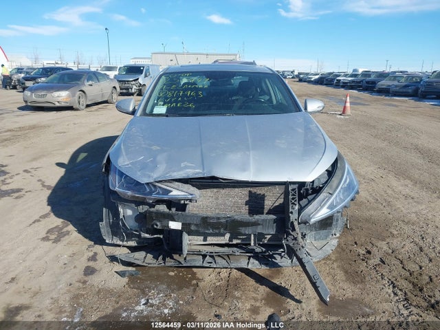 KMHD84LF0KU817963 Hyundai Elantra Preferred