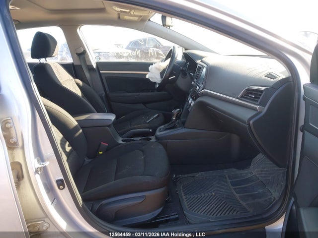 KMHD84LF0KU817963 Hyundai Elantra Preferred