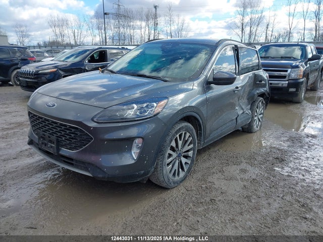 1FMCU9J91NUA76969 Ford Escape Titanium
