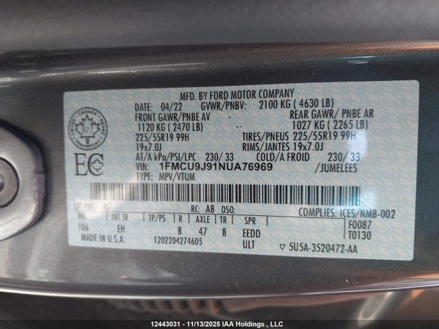 1FMCU9J91NUA76969 Ford Escape Titanium