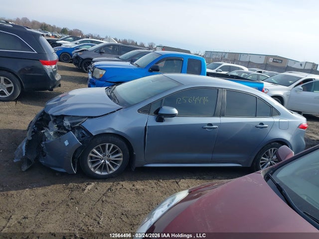 12564496 :رقم المزاد ، 5YFBPMBE6MP251685 vin ، 2021 Toyota Corolla Le مزاد بيع