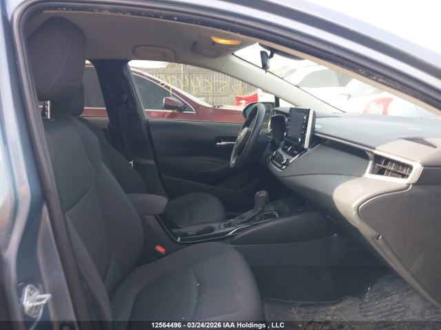12564496 :رقم المزاد ، 5YFBPMBE6MP251685 vin ، 2021 Toyota Corolla Le مزاد بيع