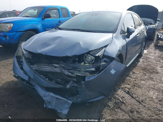 12564496 :رقم المزاد ، 5YFBPMBE6MP251685 vin ، 2021 Toyota Corolla Le مزاد بيع