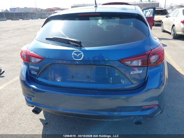 2018 Mazda Mazda3 მანქანა იყიდება აუქციონზე, vin: 3MZBN1L70JM223871, აუქციონის ნომერი: 12564519