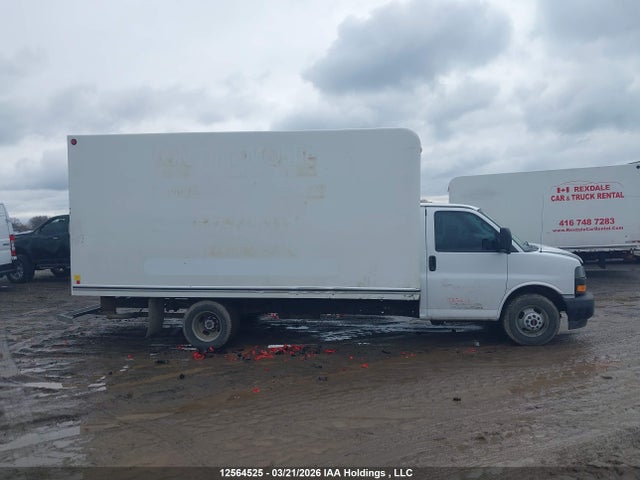 7GZ37TCG8KN009041 GMC Savana Cutaway G3500