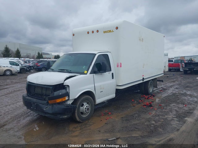 7GZ37TCG8KN009041 GMC Savana Cutaway G3500
